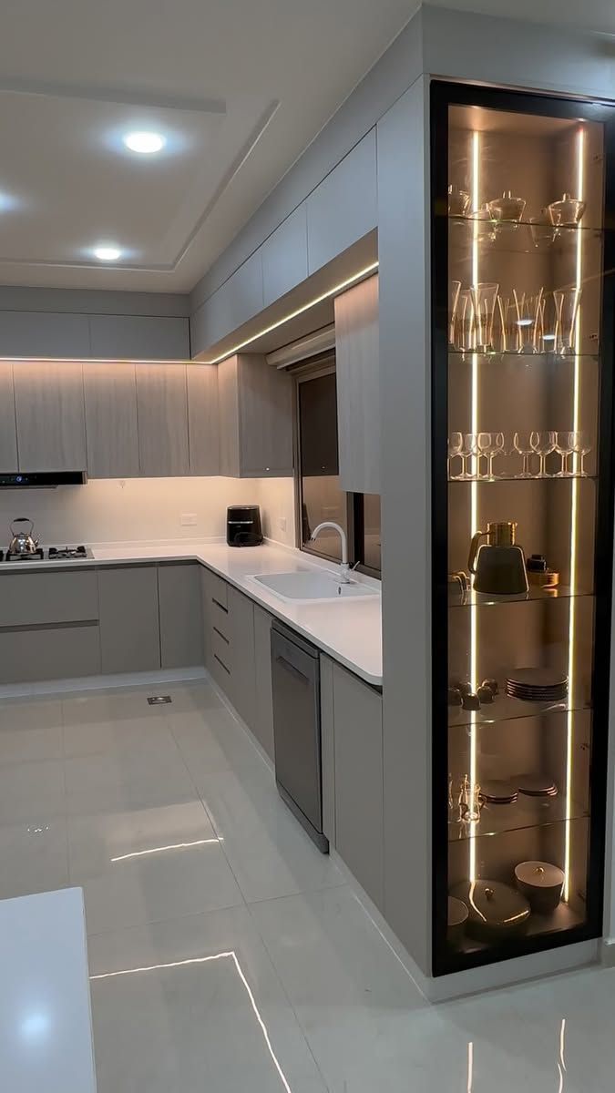 مطابخ ألمنيوم/أكريليك